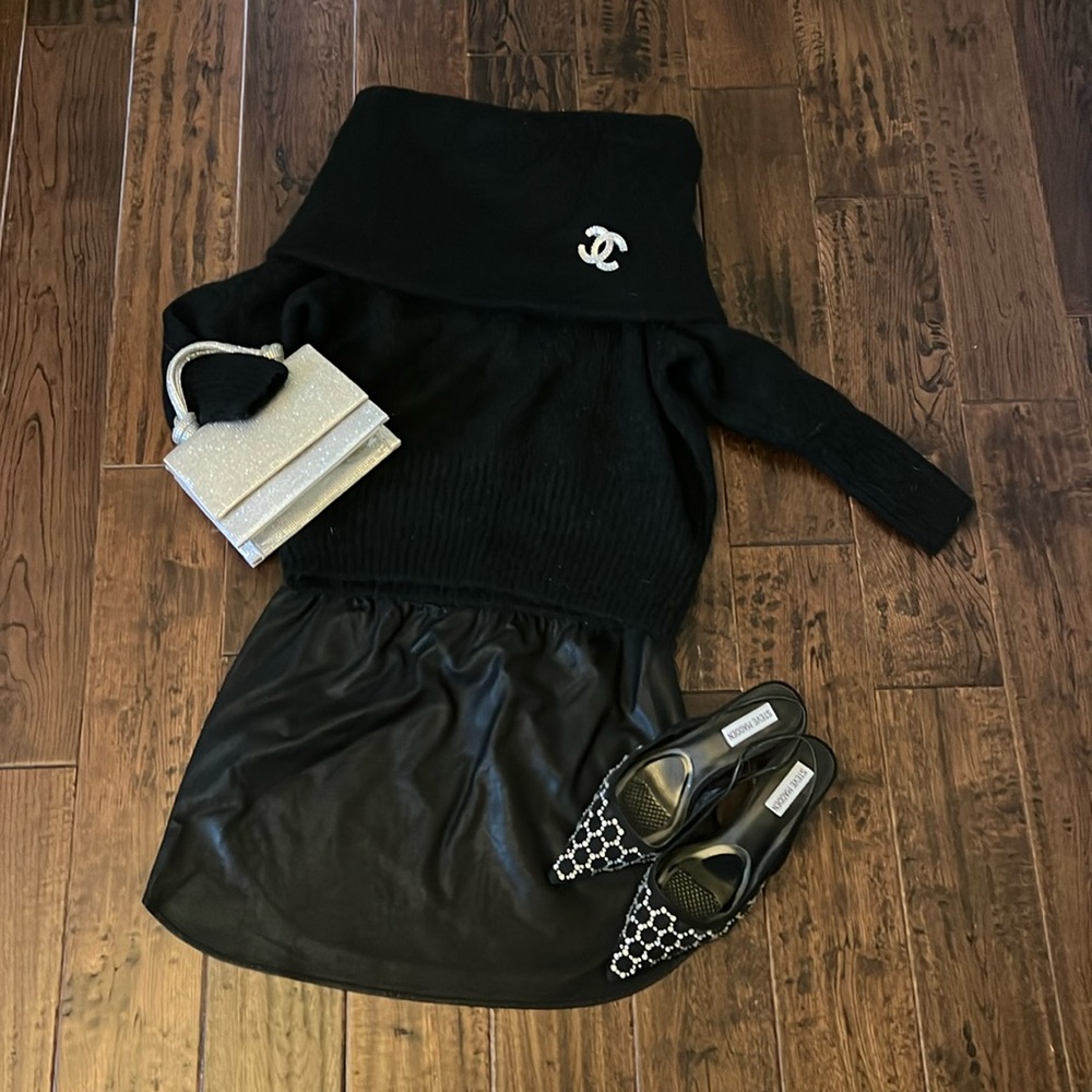 H&M off shoulder sweater in black